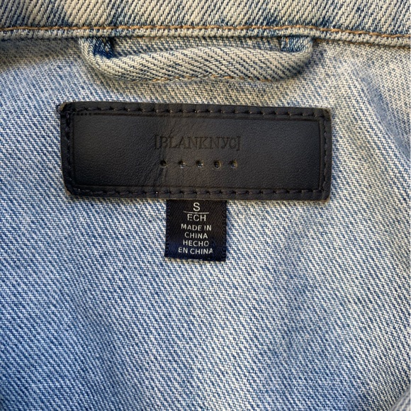 BLANKNYC Bonnaroo Blue Denim Two Tone Fringe Western Jean Jacket Size S - Picture 10 of 16